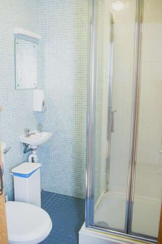 Хостелы Abbey Court Hostel Дублин Кровать в общем 6-местном номере для женщин-3