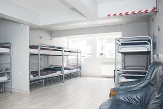 Хостелы Abbey Court Hostel Дублин Кровать в общем 32-местном номере для мужчин и женщин-3